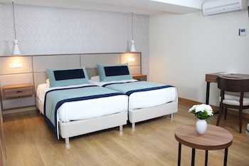 Deluxe Double or Twin Room, 1 Bedroom, Accessible