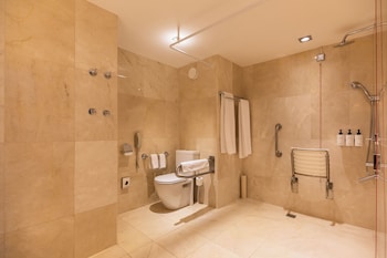 Classic Room, 2 Twin Beds, Accessible