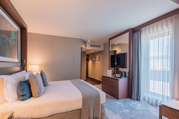 Classic Room, 1 Queen Bed, Balcony