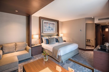 Classic Room, 1 Queen Bed, Balcony