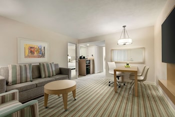 Suite, 2 Bedrooms, 2 Bathrooms