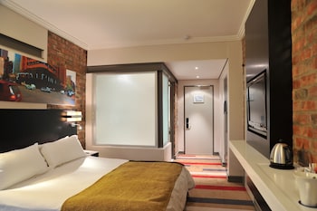 Standard Premium King or Twn Room
