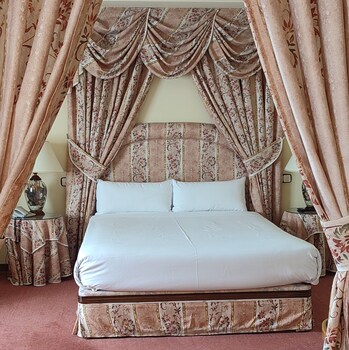 Junior Suite, 1 Queen Bed