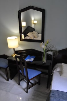 Double Room (2 adults and 1 child)
