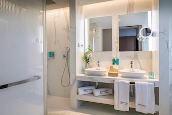 Emperador Premium Room