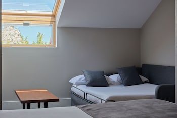 Double room with rollaway bed
