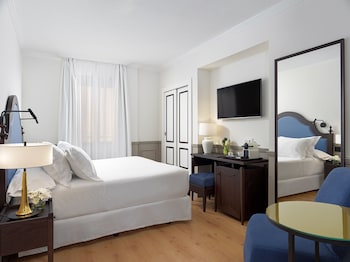 Double or Twin Room, Courtyard View