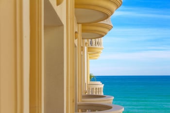 Superior Single Room, Partial Sea View