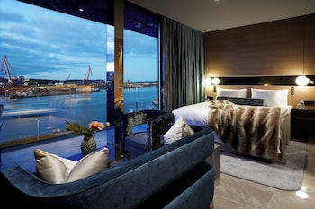 Penthouse - min. age 25+