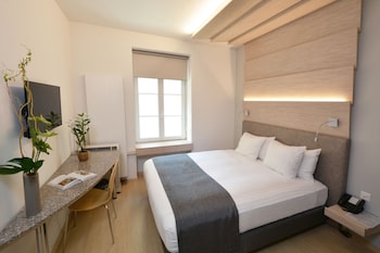 Standard Double Room, 1 Queen Bed