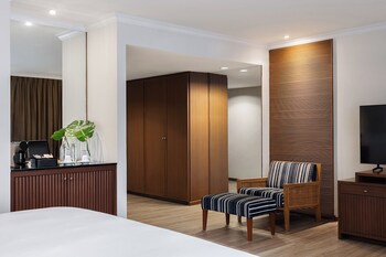 Junior Suite King with Exclusive Benefits