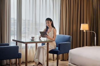 Junior Suite King with Exclusive Benefits