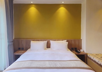 Premier Coral Seaview Studio