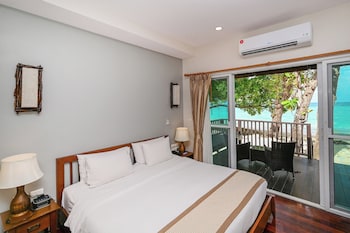 Studio, Sea View, Beachfront