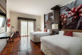 Room, 2 Double Beds, Pool Access