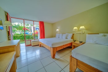 Standard Room, 2 Double Beds, Non Smoking, Garden View