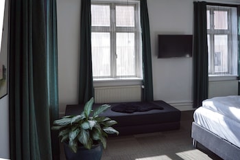Superior Room, 1 King Bed