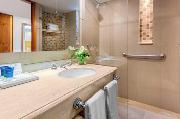 Deluxe Room, 1 King Bed