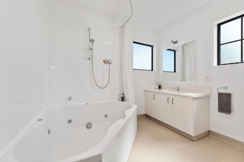 One Bedroom Spa Suite