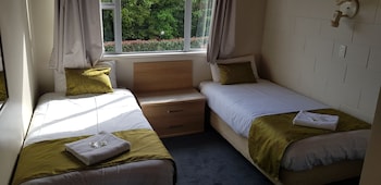 Apartment, 2 Bedrooms, Poolside