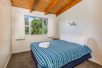 Apartment, 2 Bedrooms, Poolside (2 x Queens)