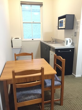 Standard Suite, 1 Bedroom, Non Smoking, Kitchen