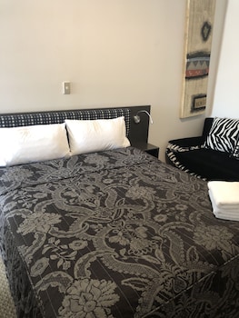 Basic Studio, 1 Double Bed