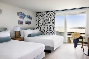 Room, 2 Queen Beds, Oceanfront
