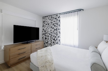 Cottage, Multiple Beds (2-Bath)