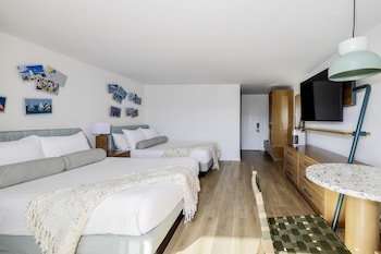 Room, 2 Queen Beds, Ocean View