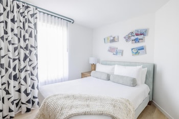 Cottage, Multiple Beds (2-Bath)