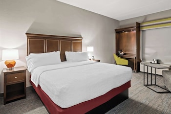 One king bed ns
