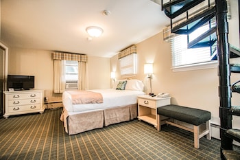 Traditional Townhome, 1 King Bed with Sofa bed