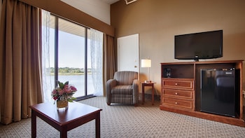 Standard Room, 1 Queen Bed, Non Smoking, Refrigerator (with Sofabed)