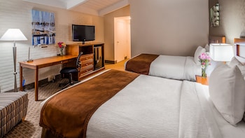 Standard Room, 2 Double Beds, Non Smoking