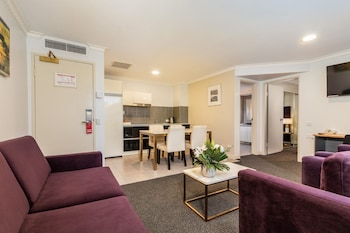 One Bedroom Spa Suite, 1 Queen Bed