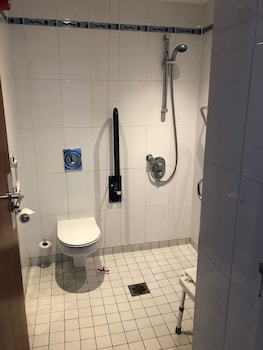 Standard Room, 1 King Bed, Accessible (Canal View)