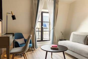 Suite, 1 Queen Bed
