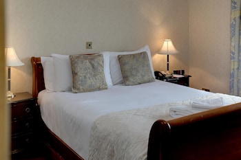 Standard Room, 1 Double Bed, Non Smoking (Small)