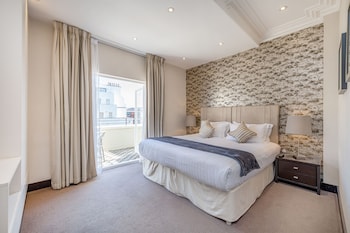 One Bedroom Deluxe with Balcony