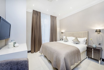 Standard Apartment, 3 Bedrooms (Lower Ground floor)