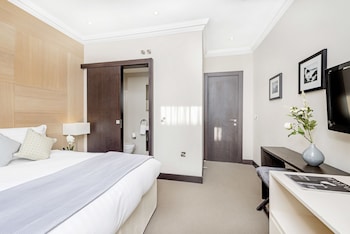 Executive Three Bedroom Apartment with Terrace