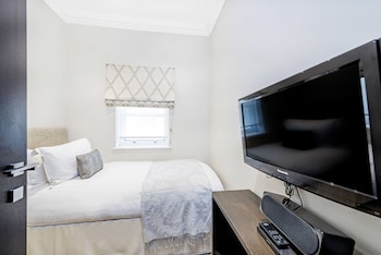 Executive Three Bedroom Apartment with Terrace