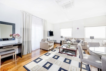 Executive Three Bedroom Apartment with Terrace