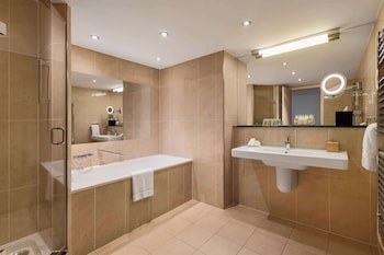 Royal Deluxe Studio, High Floor