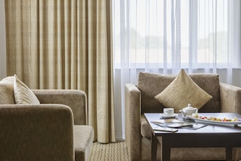 King Deluxe Room, 1 King Bed