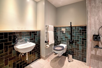 Standard Plus Family Room