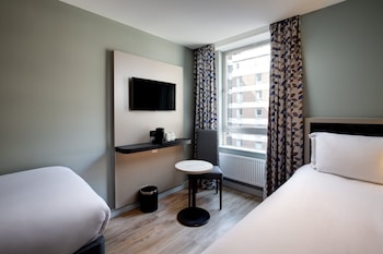Standard Plus Twin Room