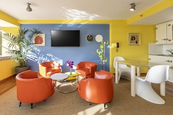 Suite, 1 King Bed, Ocean View