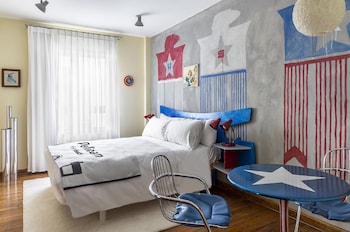 Deluxe Room, 1 Queen Bed